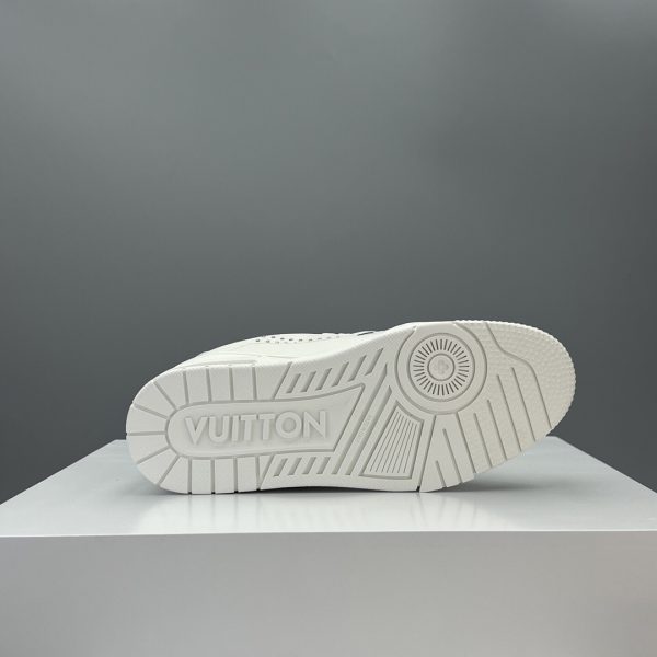 LV Trainer Casual Sports Shoes - Image 4