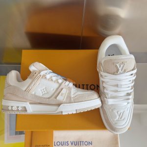 LV Leisure sports shoes