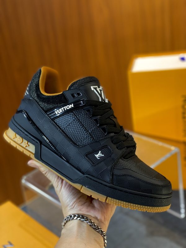 LV  Football culture sneaker - Image 2