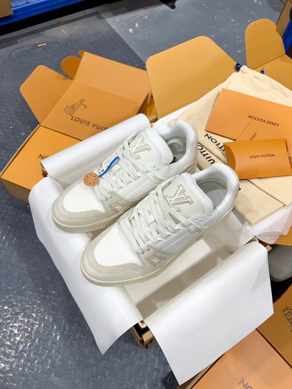 LV Double-Syllable White Apricot Sports Shoes - Image 2