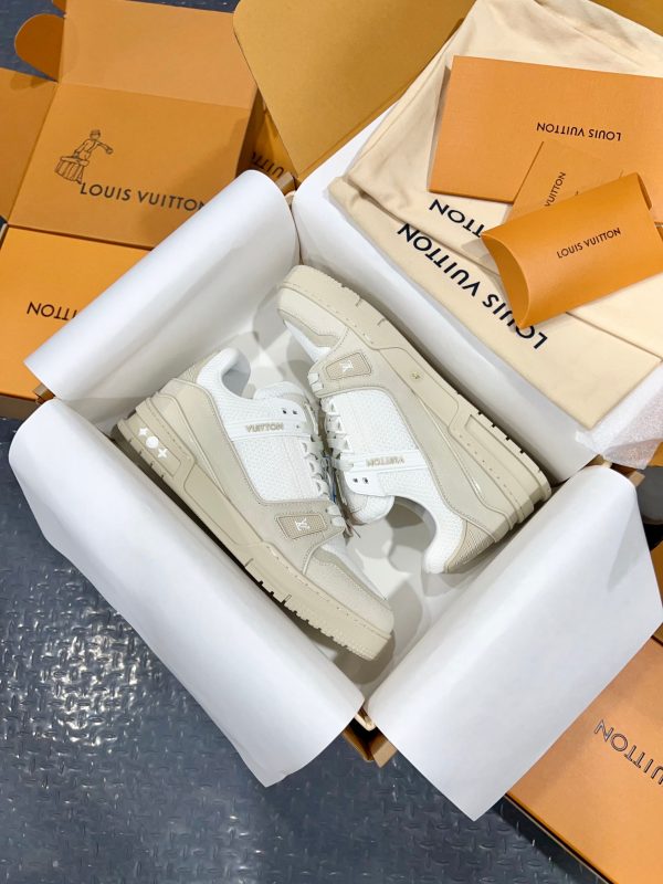 LV Double-Syllable White Apricot Sports Shoes - Image 5