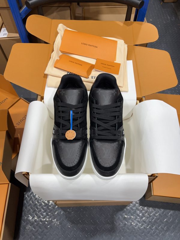 LV Couple-style casual sneakers - Image 2
