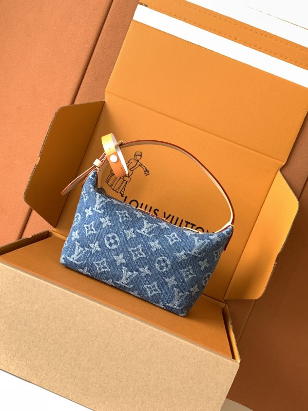 HILLS POCHETTE Handbag - Image 3