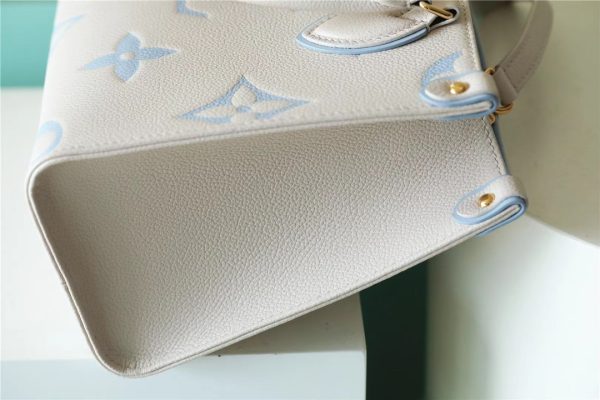 M46833 white M45653 white embossed version - Image 3