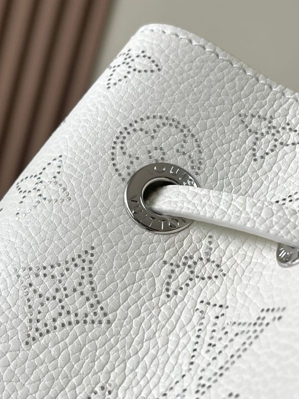 Bella handbag M11841 White color - Image 5