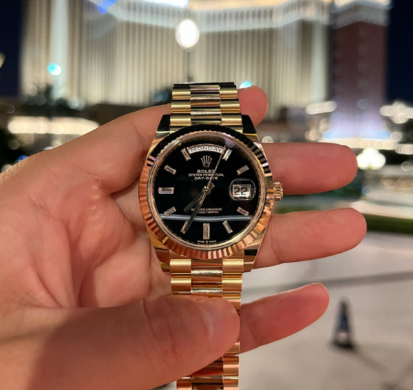 Rolex Day-Date series M228238-0059 watch (black ice sugar)