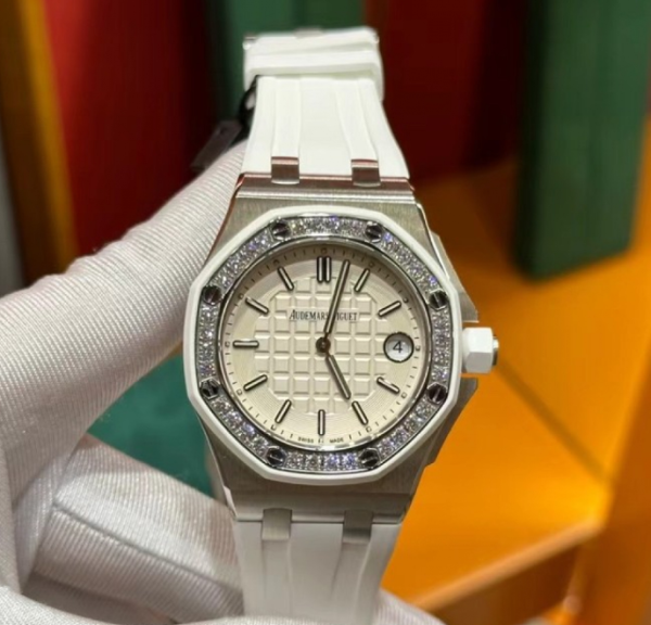 Audemars Piguet 67540SK.ZZ.A010CA.01 - Image 2