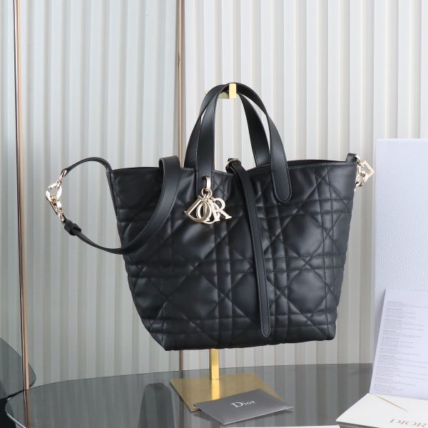 M2836 Black Shopping Basket