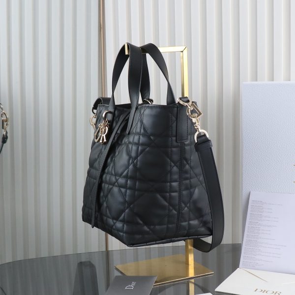 M2836 Black Shopping Basket - Image 2