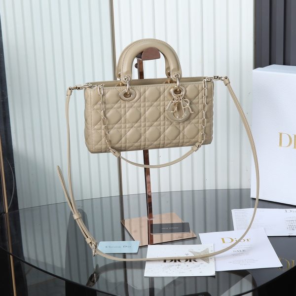D-joy white medium size