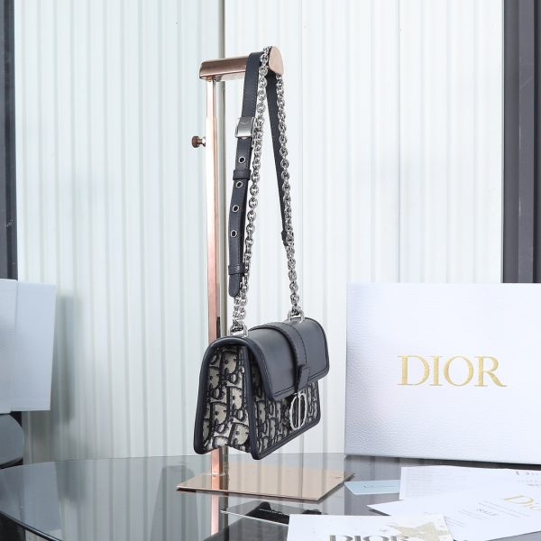30 Montaigne East-West Chain Handbag - Image 3