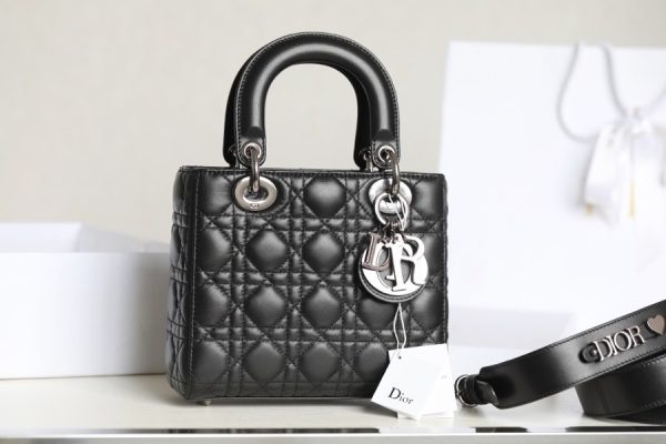 Black handbag - Image 2