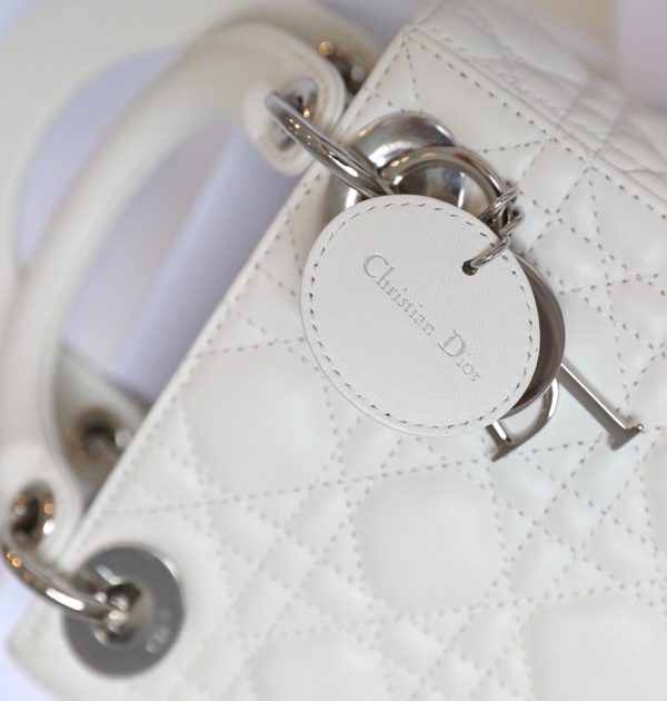White checkered lacquered handbag - Image 5