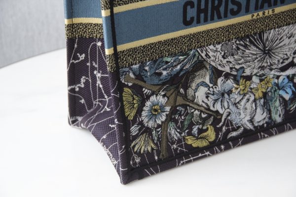 Dior Book Tote - Image 4