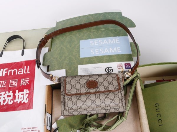 746300 Purse