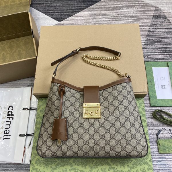 Medium-sized shoulder bag of the Padlock series