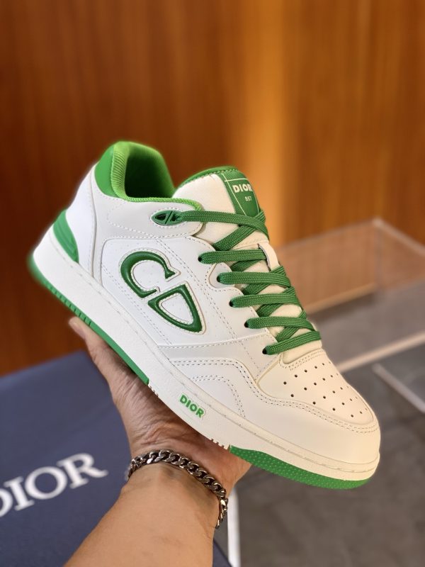 B57 Dribble Low-top Sports Shoes - Image 2