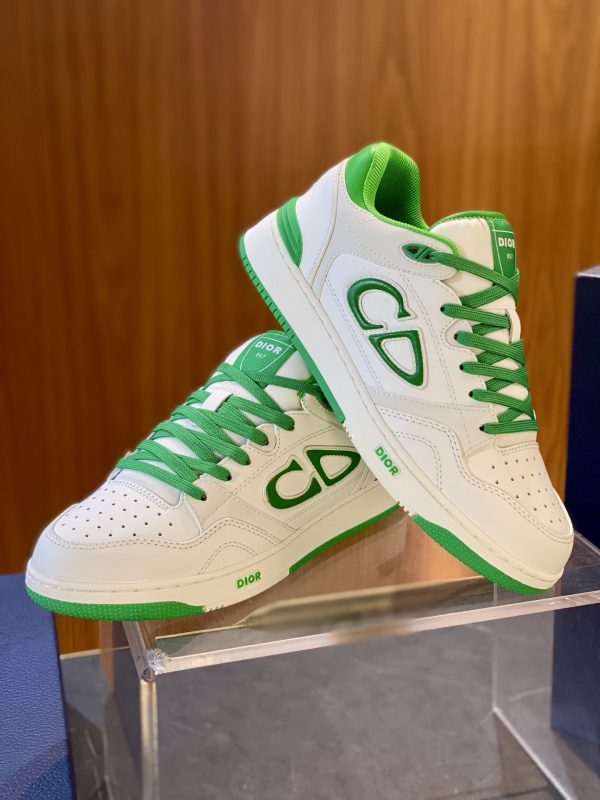 B57 Dribble Low-top Sports Shoes - Image 3
