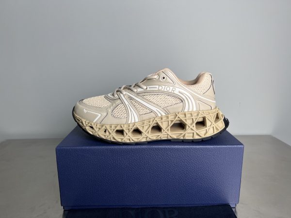 B35NXXT Round-Tip Straps Low-Top Shoes