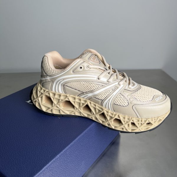 B35NXXT Round-Tip Straps Low-Top Shoes - Image 3