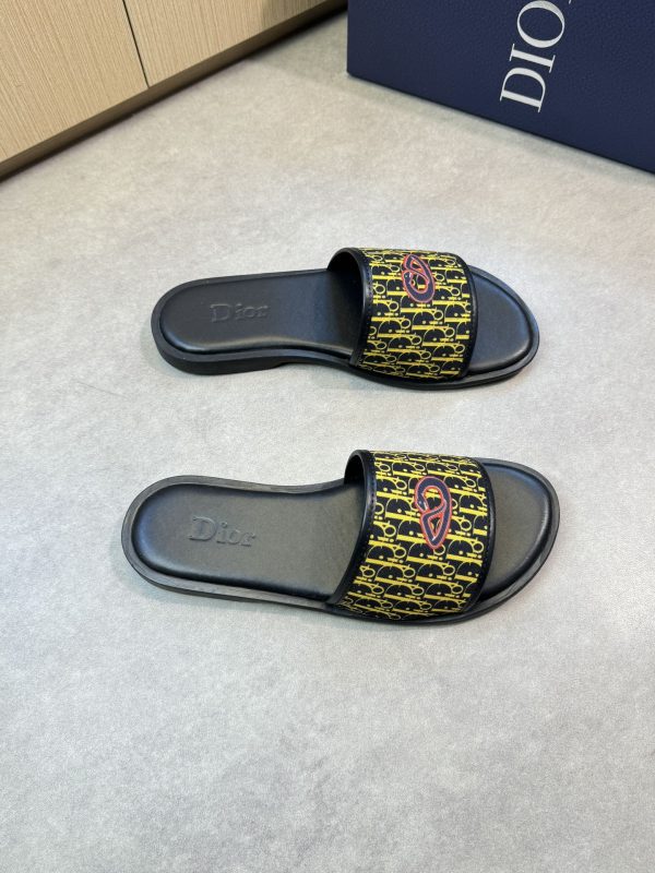 Leisure flip-flops