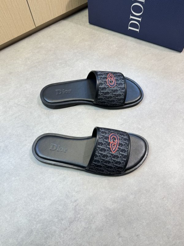 Leisure flip-flops