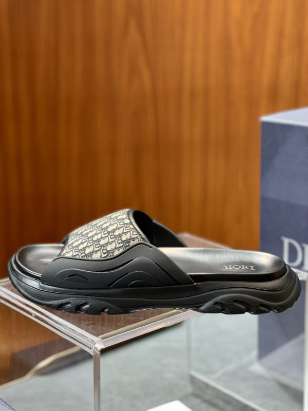 Flip-flop - Image 2