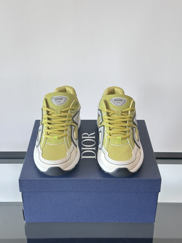 B30 Series Sports Shoes - Image 2