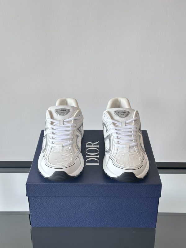 B30 Series Sports Shoes - Image 2
