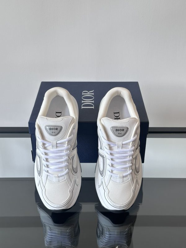 B30 Series Sports Shoes - Image 5
