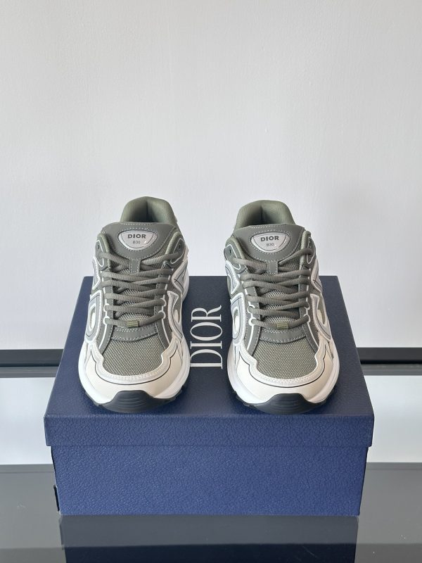 B30 Series Sports Shoes - Image 2