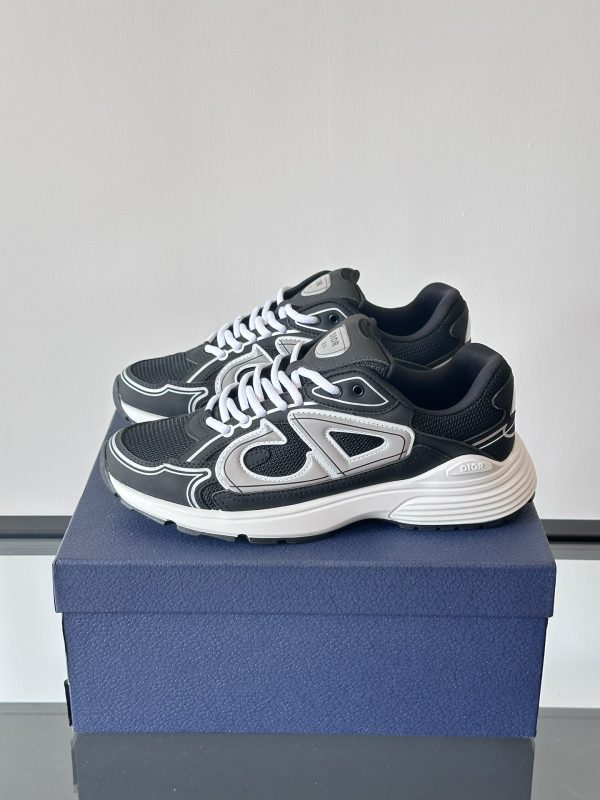 B30 Series Sports Shoes - Image 3