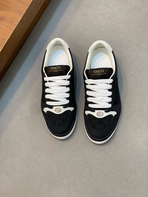 Retro cowhide leather shoes