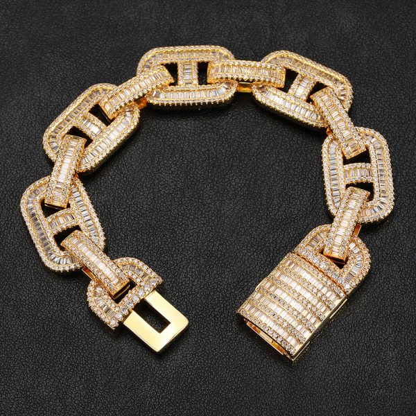 Hip-hop zircon jewelry - Amazon's new full-diamond pig-nose Cuban bracelet