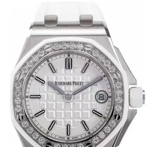 Audemars Piguet 67540SK.ZZ.A010CA.01