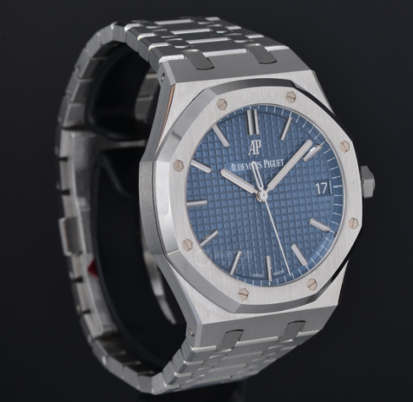 Audemars Piguet 15500ST.OO.1220ST.01 - Image 4