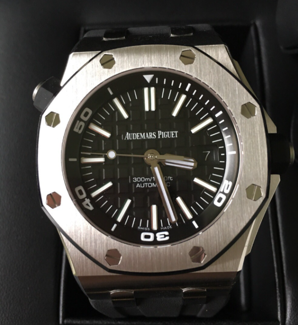 Audemars Piguet 15710ST.OO.A002CA.01