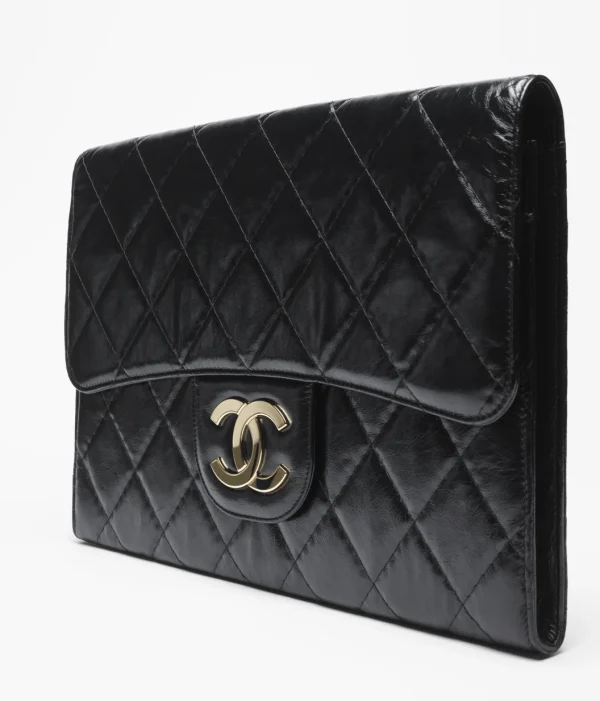 CHANEL Large carry on bag, bright color, wrinkled calf leather, black - Image 2