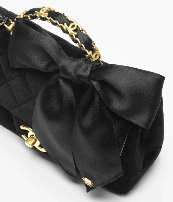 CHANEL Mini hood bag with handle   Velvet, silk, and gold metal black - Image 4