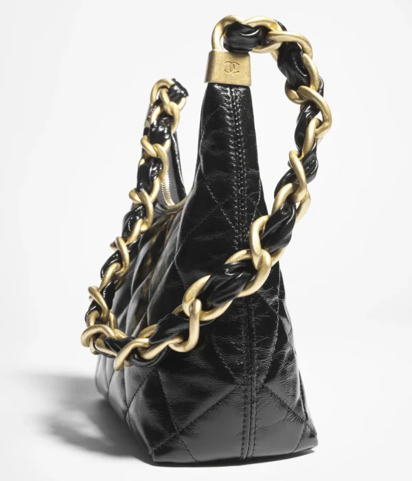 CHANEL Small sized wandering bag   Polish lambskin and golden metal black - Image 4