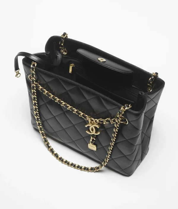 CHANEL Small shopping bag   Polish lambskin and golden metal black - Image 3