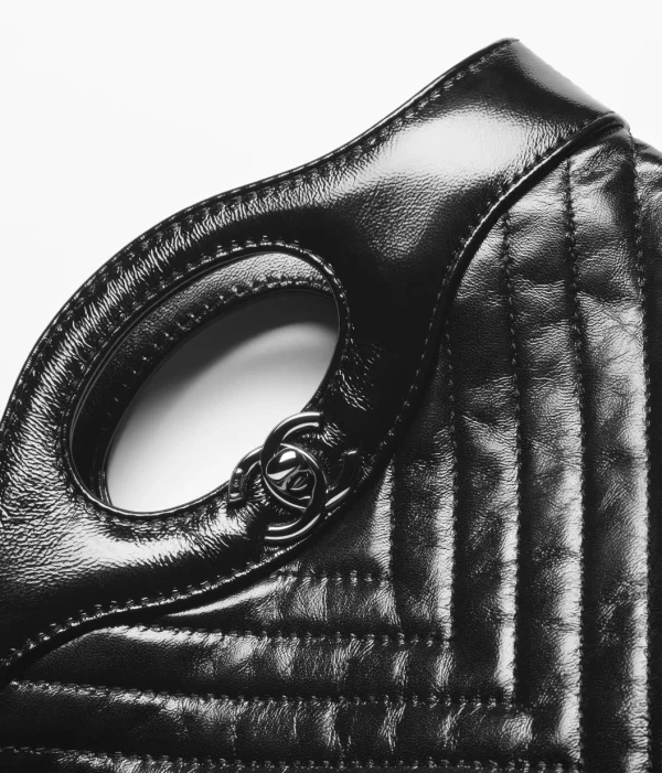 CHANEL 31 Mini Shopping Bag   Bright faced lambskin and ruthenium colored metal black - Image 3