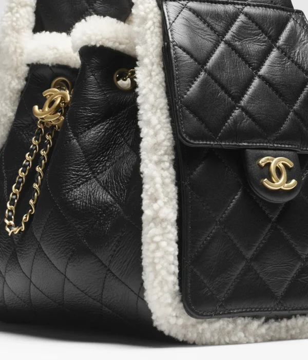 CHANEL 25 Small Handbag Double sided sheepskin with folded pattern and gold metal black and white - Image 2