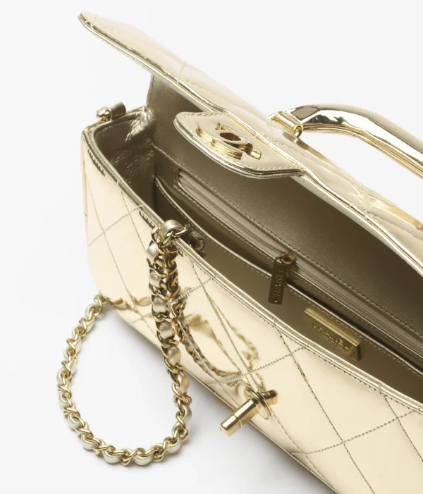 CHANEL Large cap bag with handle Metallic texture mirror effect calf leather - Image 2