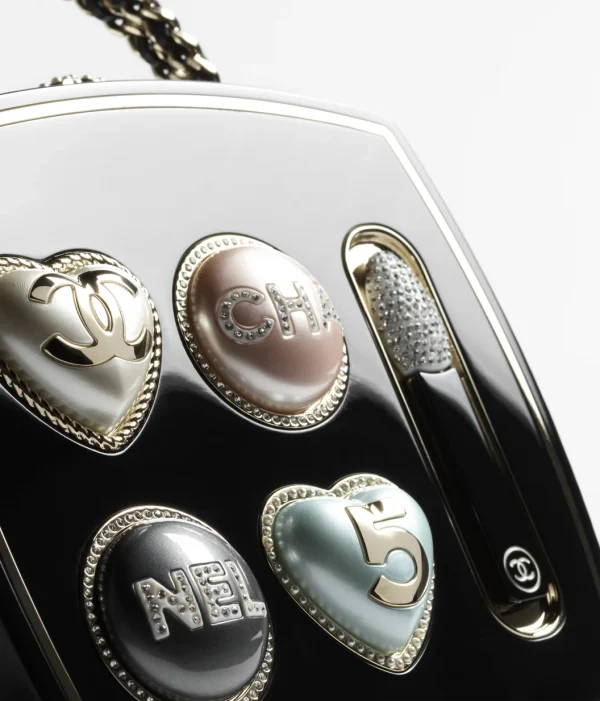 CHANEL Makeup tray shaped hard dinner bag - Image 4
