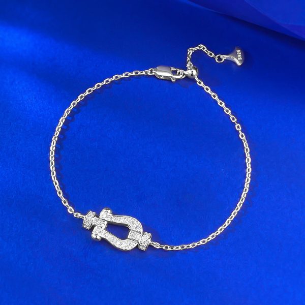 Luxury Minimalist Carbon Diamond Hand Chain - Image 5