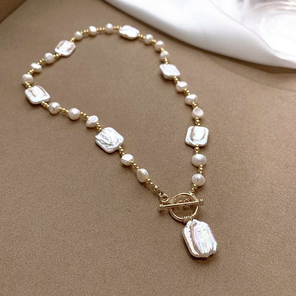 Baroque style pearl necklace - Image 5
