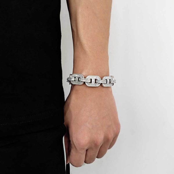 Hip-hop zircon jewelry - Amazon's new full-diamond pig-nose Cuban bracelet - Image 5