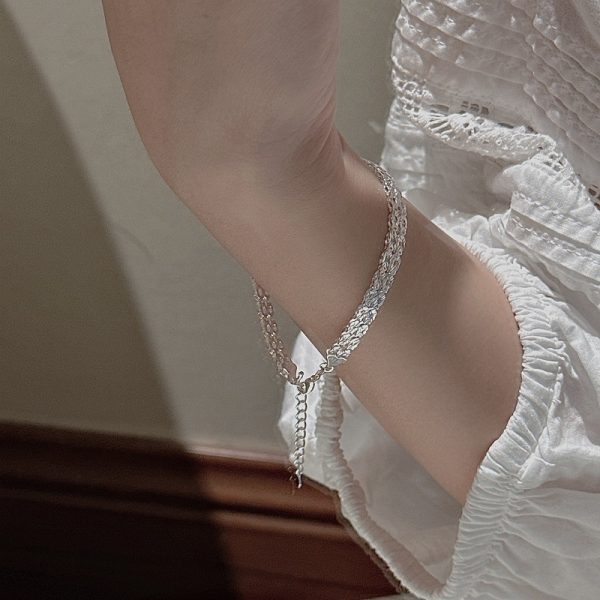 Lace-inspired bracelet - Image 5