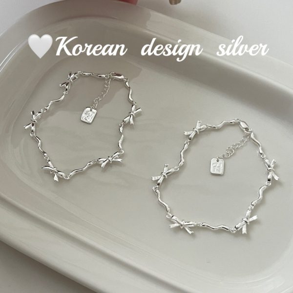Simple and elegant hand accessories - Image 2